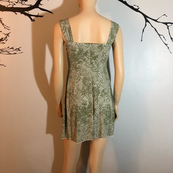 LA BELLE Lace Print Dress - Picture 2 of 4